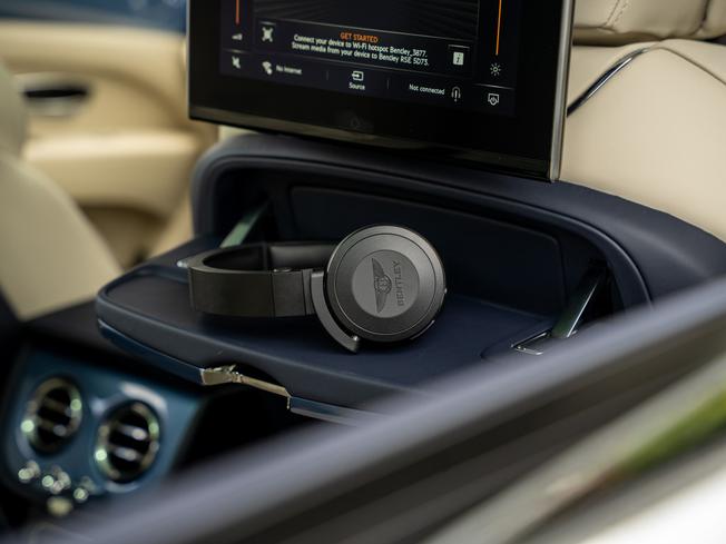 BENTLEY Bentayga Photo 31