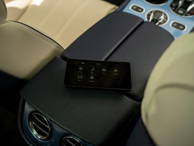 BENTLEY Bentayga Photo 37