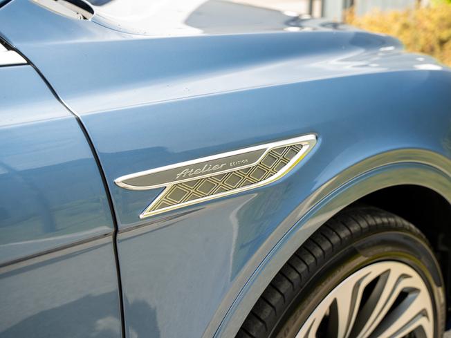 BENTLEY Bentayga Photo 43
