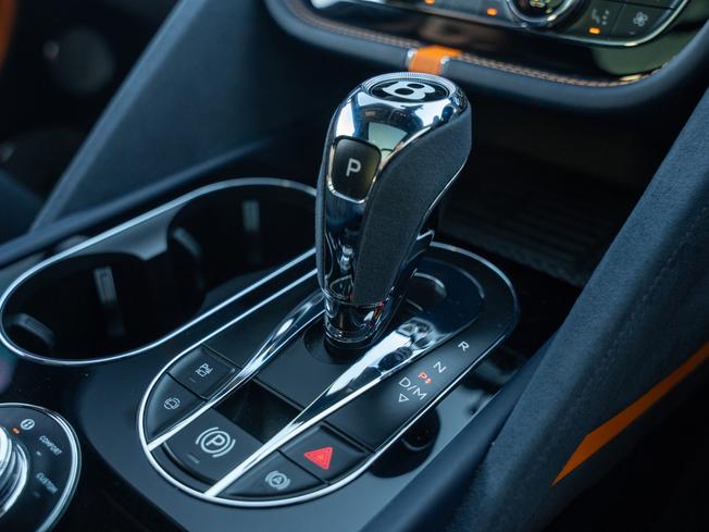BENTLEY BENTAYGA Photo 29