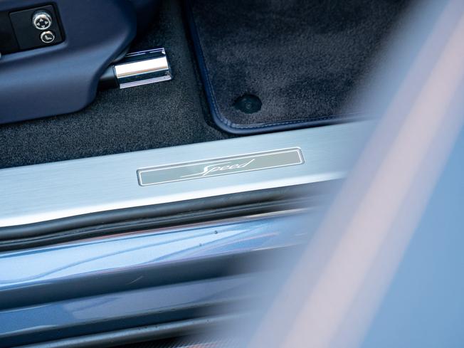 BENTLEY BENTAYGA Photo 40