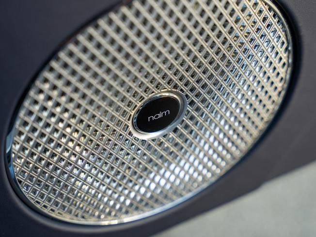 BENTLEY BENTAYGA Photo 47