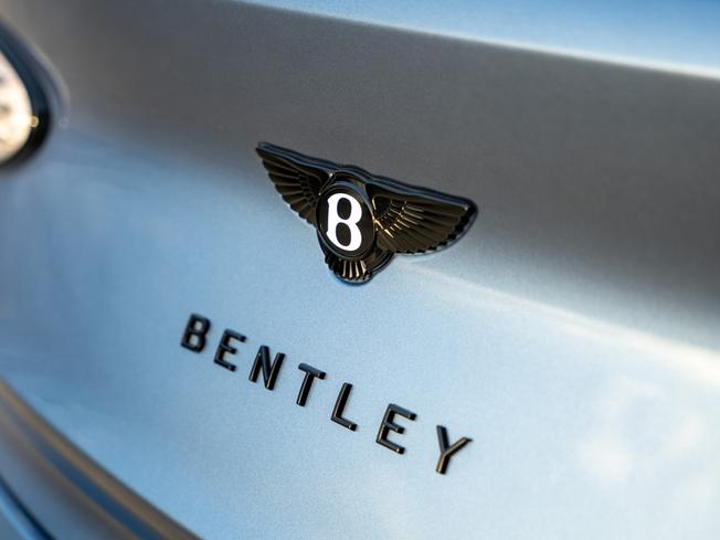 BENTLEY BENTAYGA Photo 8