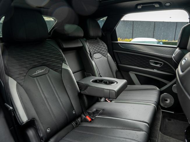BENTLEY Bentayga Photo 25