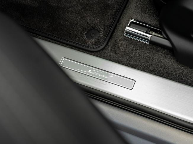 BENTLEY Bentayga Photo 42
