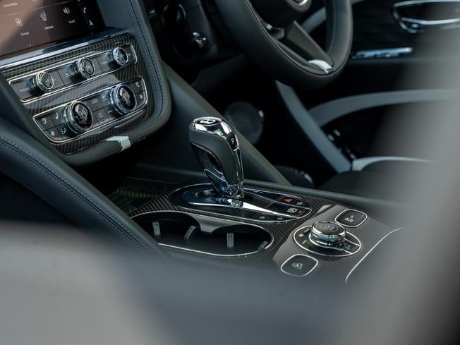 BENTLEY Bentayga Photo 29
