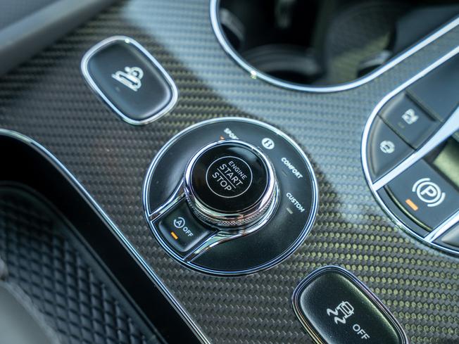 BENTLEY Bentayga Photo 31
