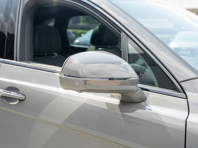 BENTLEY Bentayga Photo 43