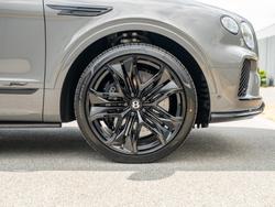 BENTLEY Bentayga Photo 5
