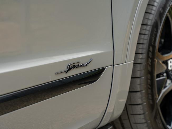 BENTLEY Bentayga Photo 8