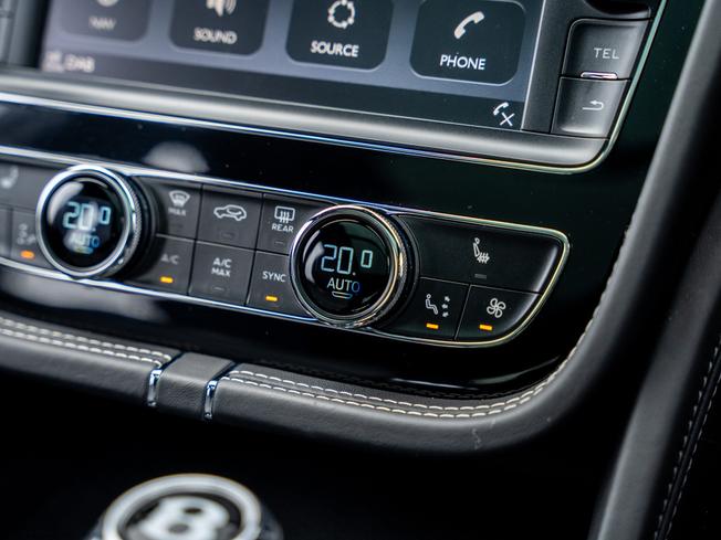BENTLEY Bentayga Photo 10