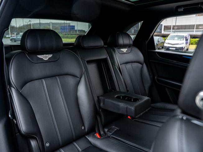 BENTLEY Bentayga Photo 25