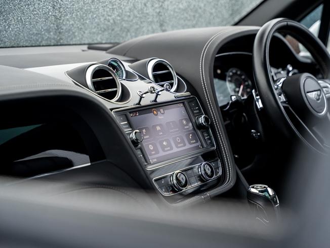 BENTLEY Bentayga Photo 27