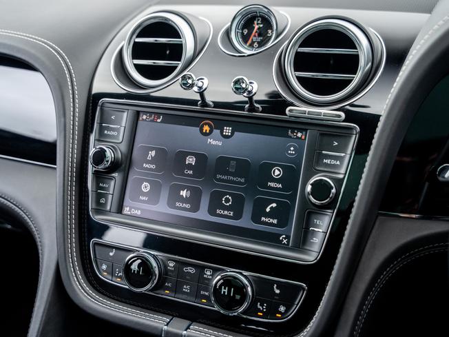 BENTLEY Bentayga Photo 28
