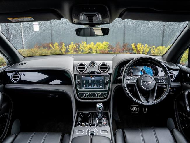 BENTLEY Bentayga Photo 4