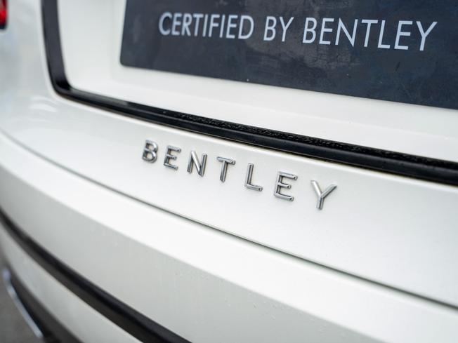 BENTLEY Bentayga Photo 41