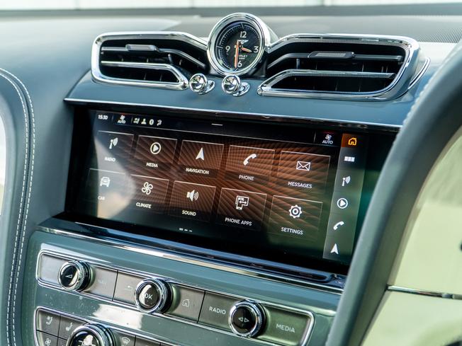 BENTLEY Bentayga Photo 10