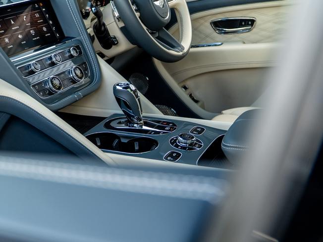 BENTLEY Bentayga Photo 31