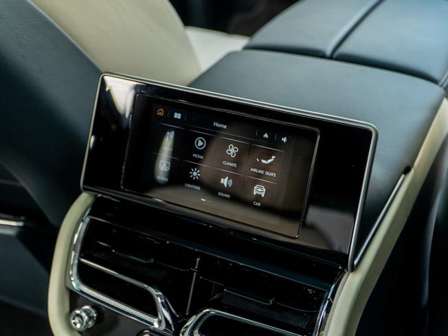 BENTLEY Bentayga Photo 32