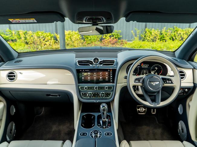 BENTLEY Bentayga Photo 4