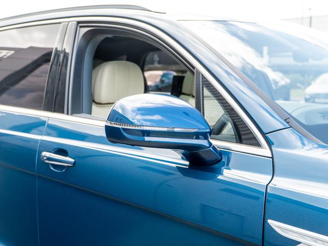 BENTLEY Bentayga Photo 42