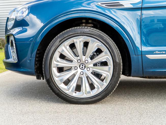 BENTLEY Bentayga Photo 6