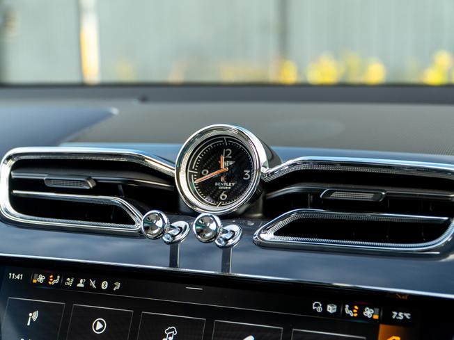 BENTLEY Bentayga Photo 24