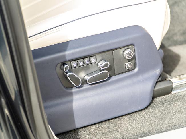 BENTLEY Bentayga Photo 42