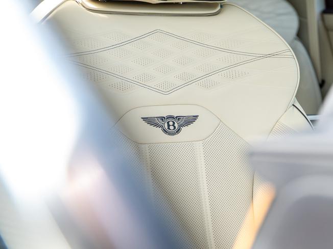 BENTLEY Bentayga Photo 45