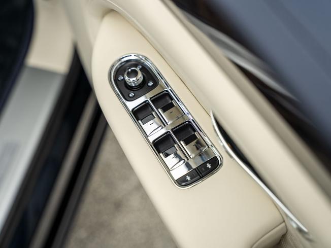 BENTLEY Bentayga Photo 27