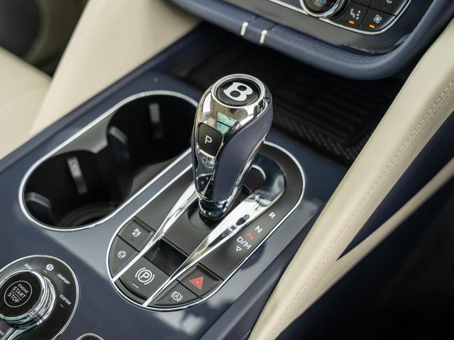 BENTLEY Bentayga Photo 31