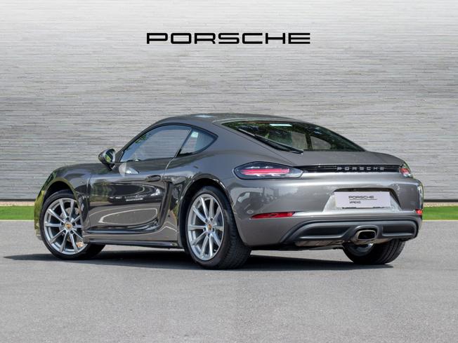 PORSCHE 718 Cayman Photo 2