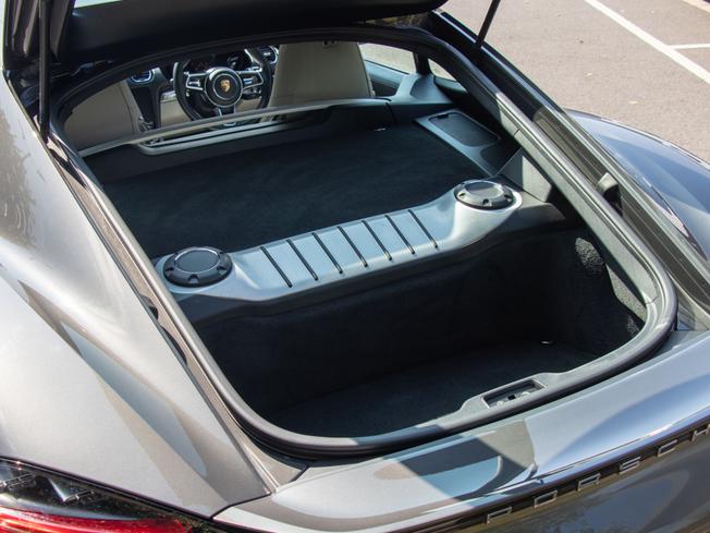 PORSCHE 718 Cayman Photo 29