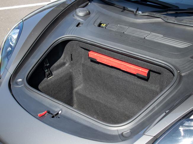 PORSCHE 718 Cayman Photo 31