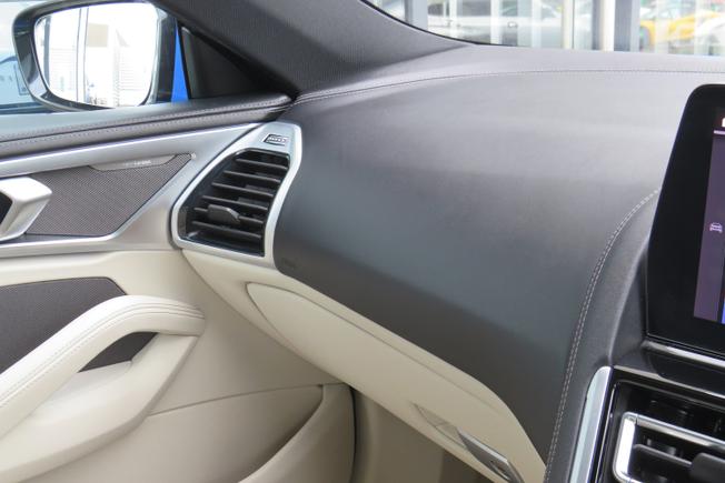 BMW 8 Series Photo 20