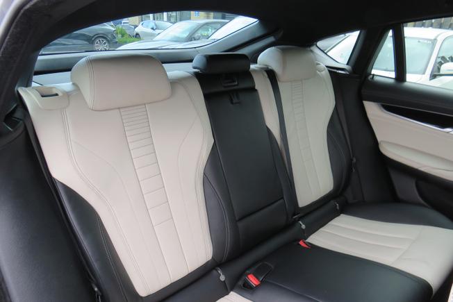 BMW X6 Photo 19