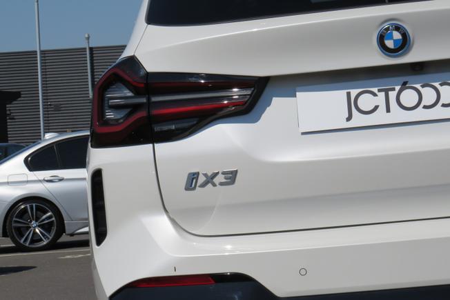 BMW Ix3 Photo 14