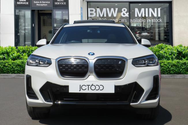 BMW Ix3 Photo 4