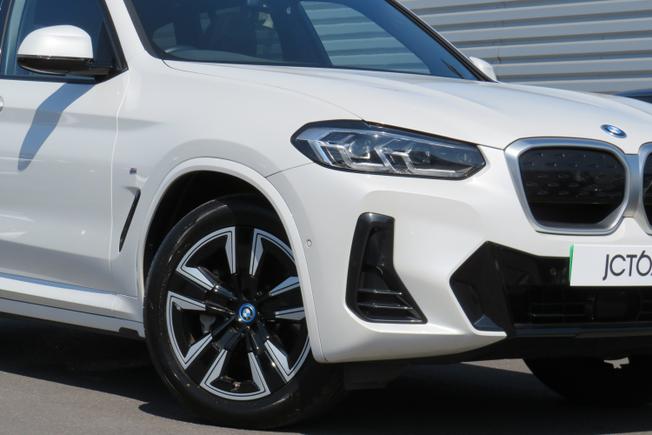 BMW Ix3 Photo 6