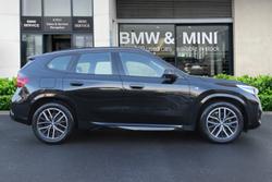 BMW X1 Photo 3