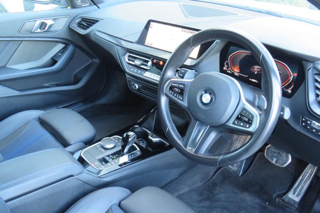 BMW 1 Series Photo 25
