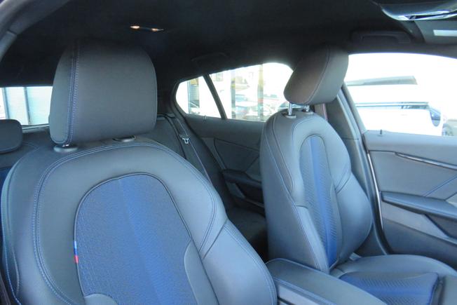 BMW 1 Series Photo 26