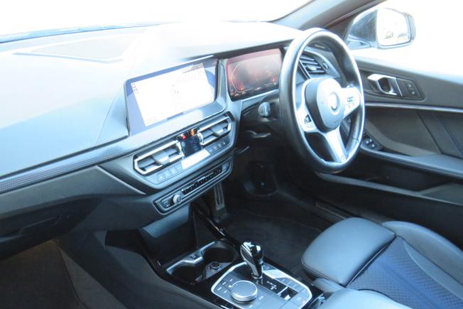 BMW 1 Series Photo 36