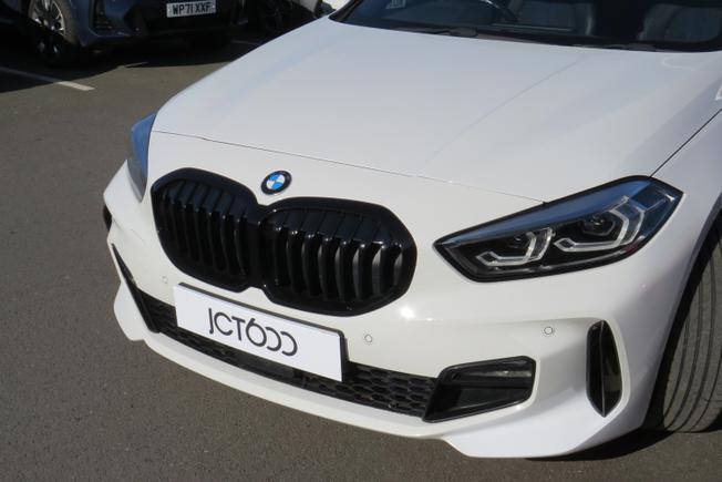 BMW 1 Series Photo 8
