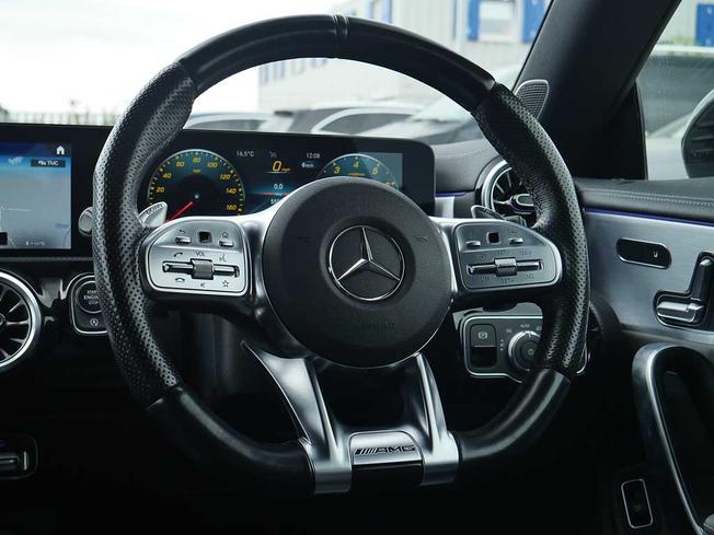 MERCEDES-BENZ CLA Class Photo 19