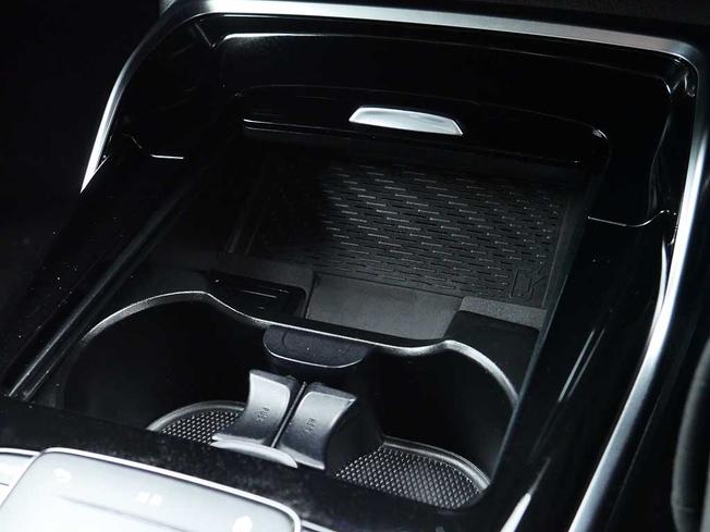 MERCEDES-BENZ CLA Class Photo 36