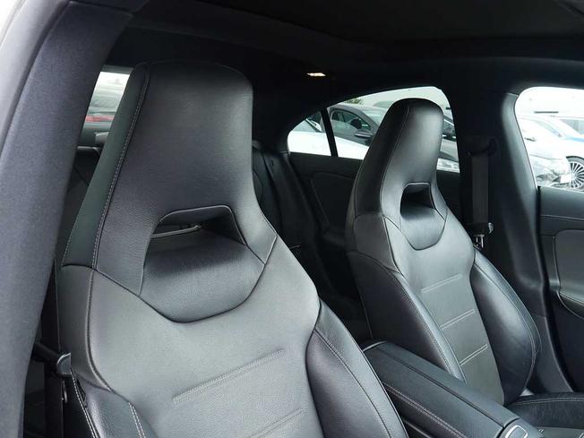 MERCEDES-BENZ CLA Class Photo 38