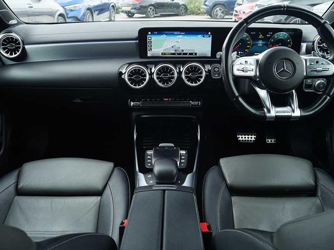 MERCEDES-BENZ CLA Class Photo 5