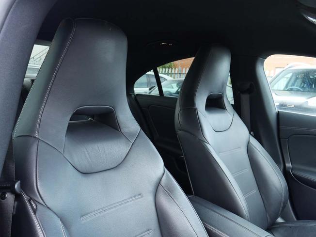 MERCEDES-BENZ CLA Class Photo 36