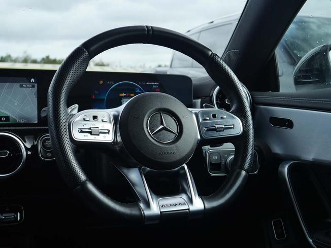 MERCEDES-BENZ CLA Class Photo 42